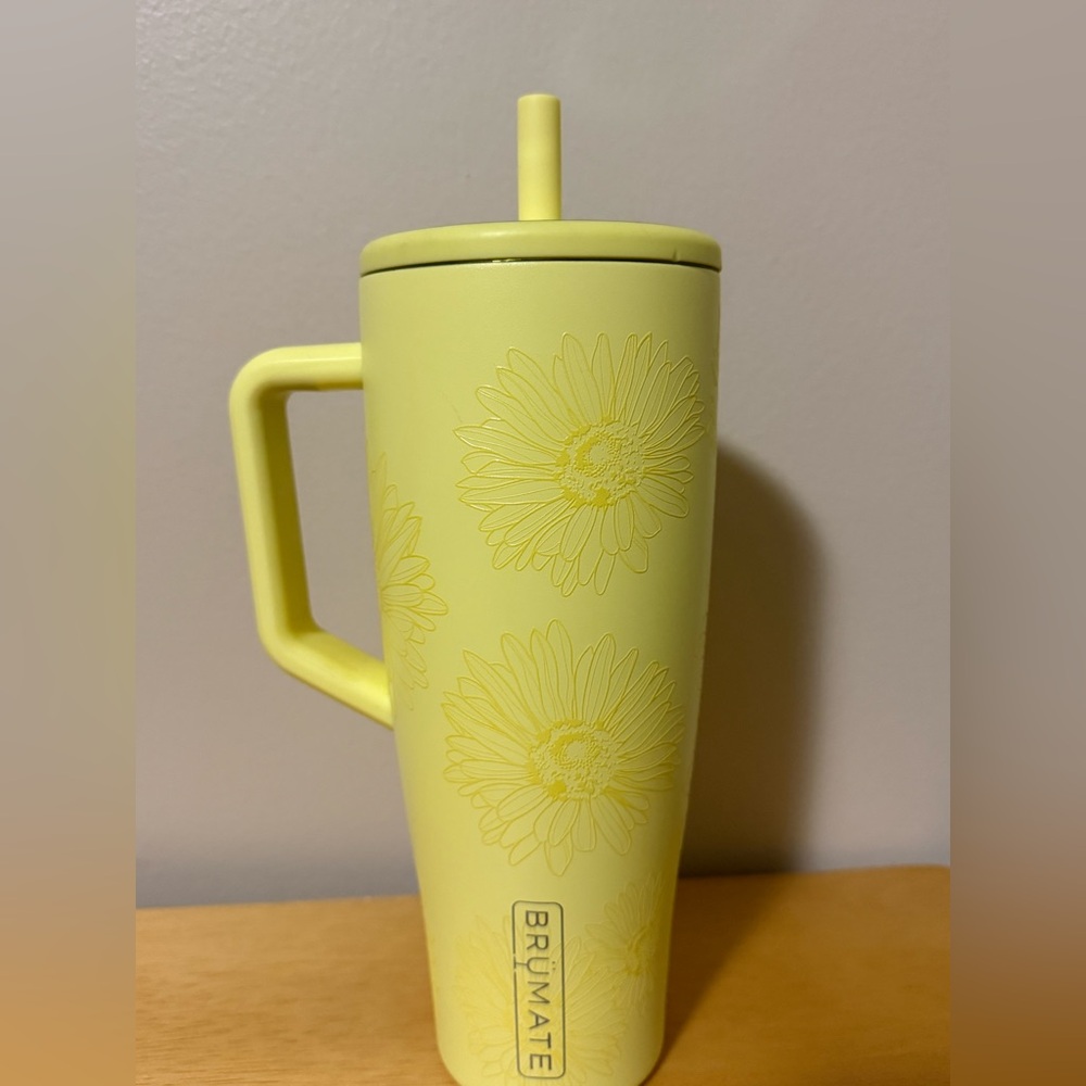 BrüMate Citrus Daisy Era 40oz Tumbler EUC